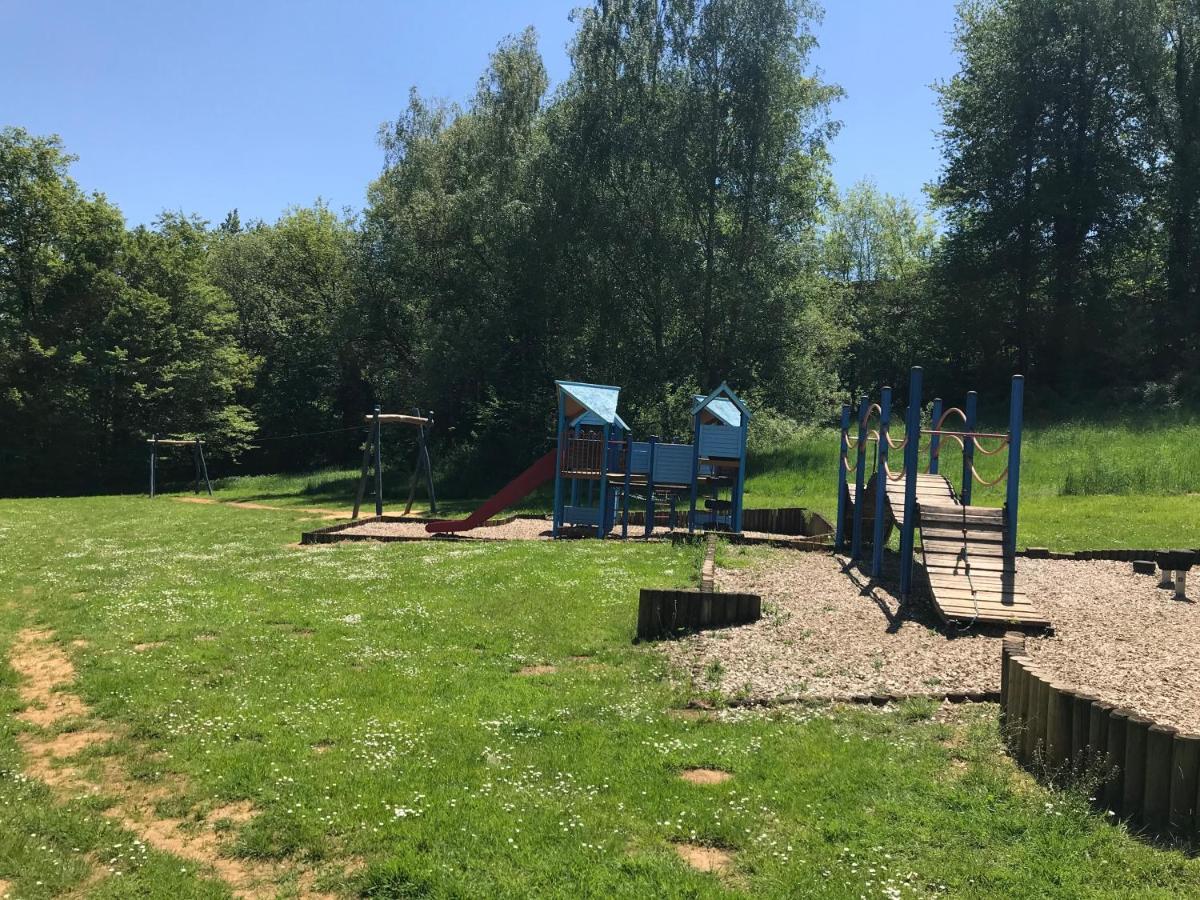 Le repaire des belettes Vallée de Rabais Virton Extérieur photo